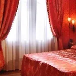 Konukevi Palazzina Veneziana 4*
