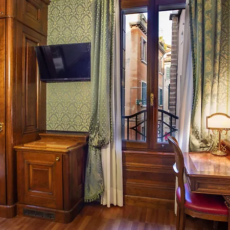 Pensión Palazzina Veneziana 4*